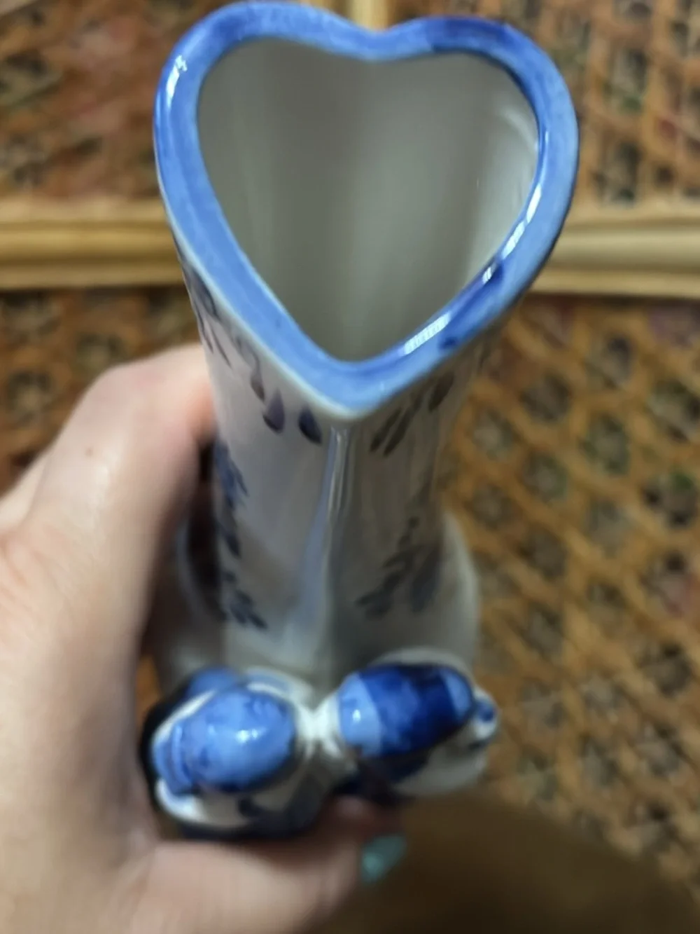 Blue and White Ceramic Kissing Children Candle Holder - Unbranded